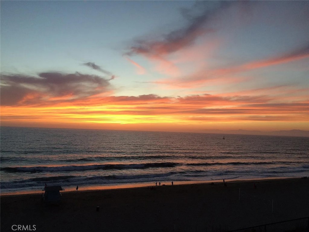 702 S Pacific Coast Highway