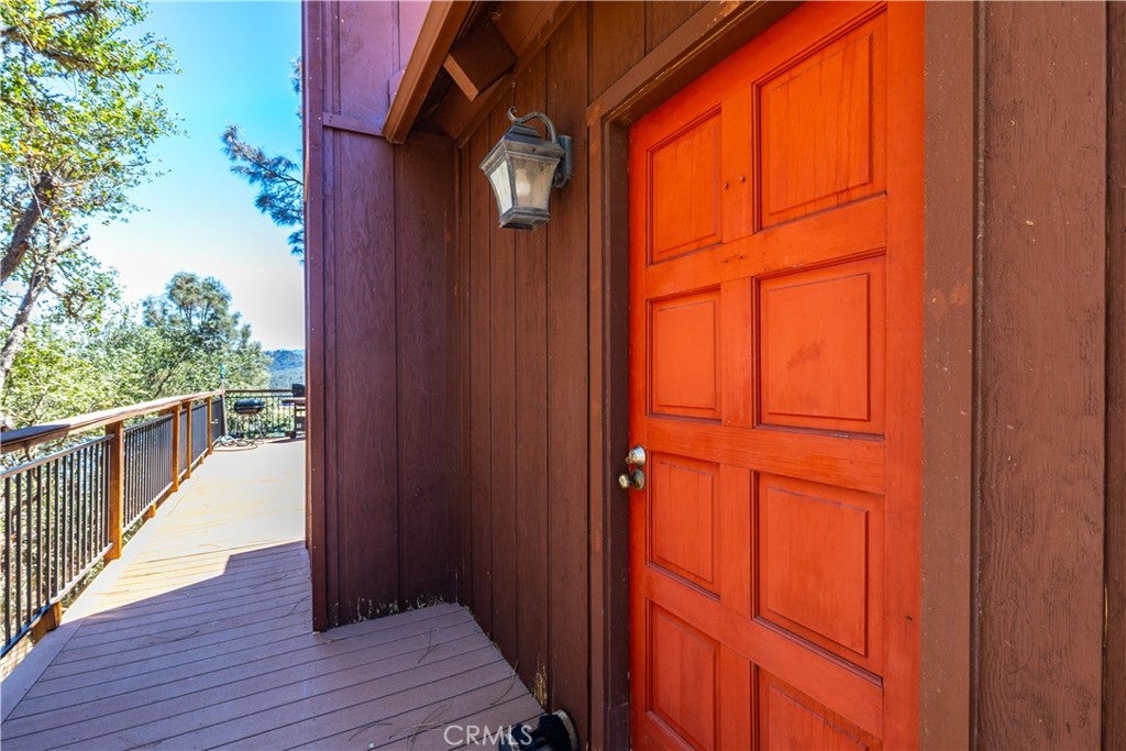 2743 Lookout Loop