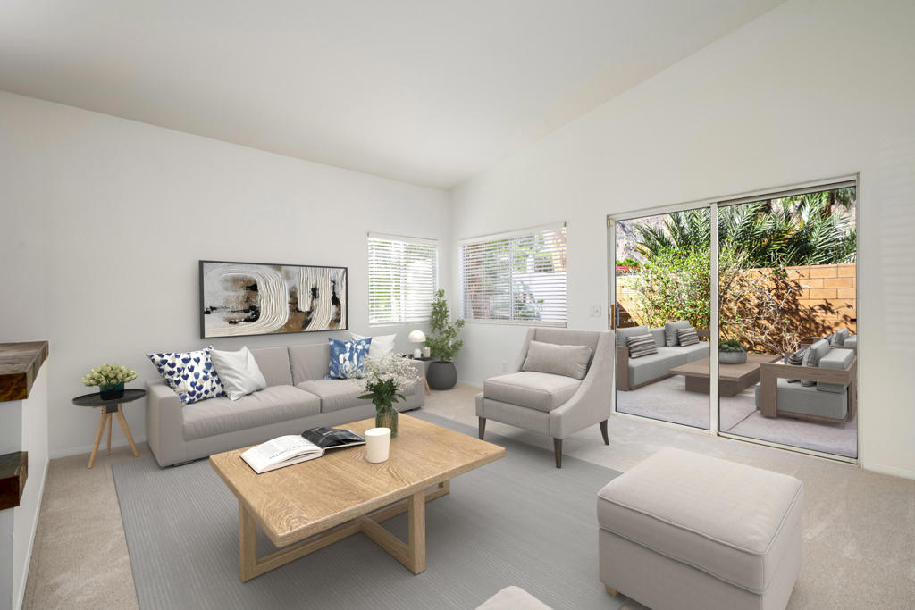 52725 Avenue Alvarado