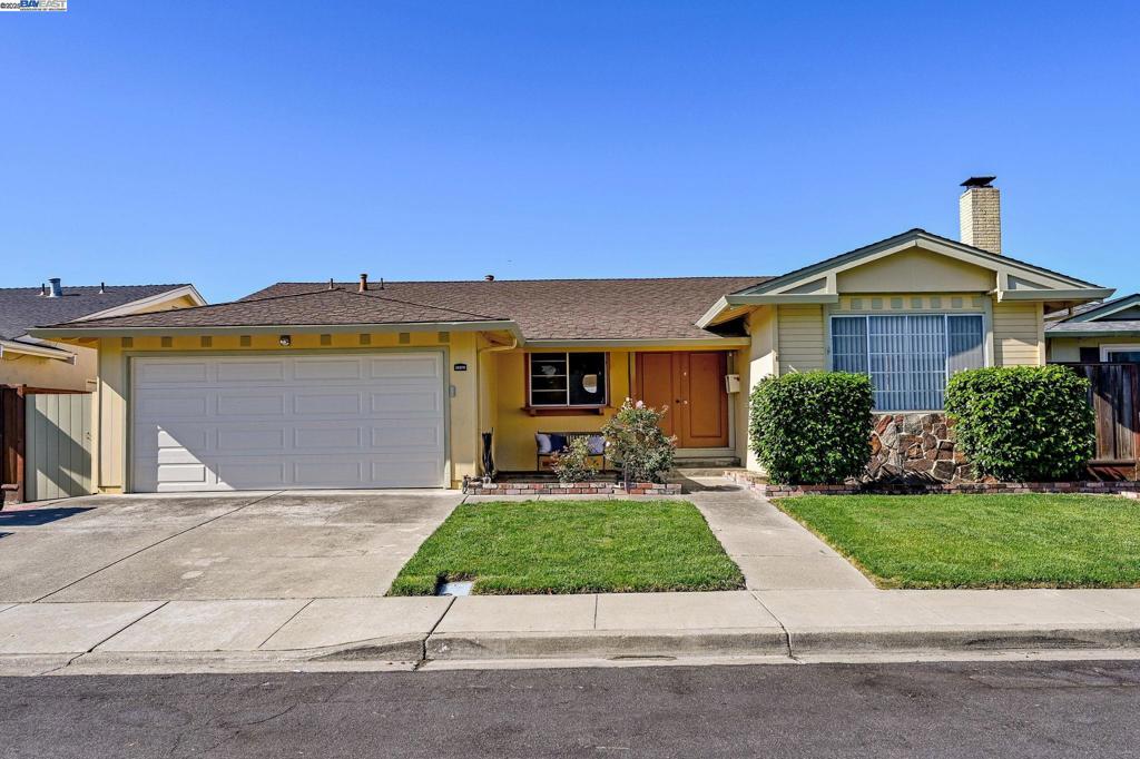 Located on a quiet cul-de-sac, this 4-bedroom, 2-bath home features an open-concept floor plan with hardwood floors throughout. The spacious primary suite includes a fully remodeled bathroom with modern finishes, while the rest of the home remains in very clean original condition—reflected in the price but maintained in superior shape. Situated in the desirable Brookvale neighborhood with American High School attendance, the home is close to schools, shopping, and parks. Disclosures, termite report, and property inspection are available online. A fantastic buy at this price—don’t miss this opportunity to own a quality home in a prime Fremont location.