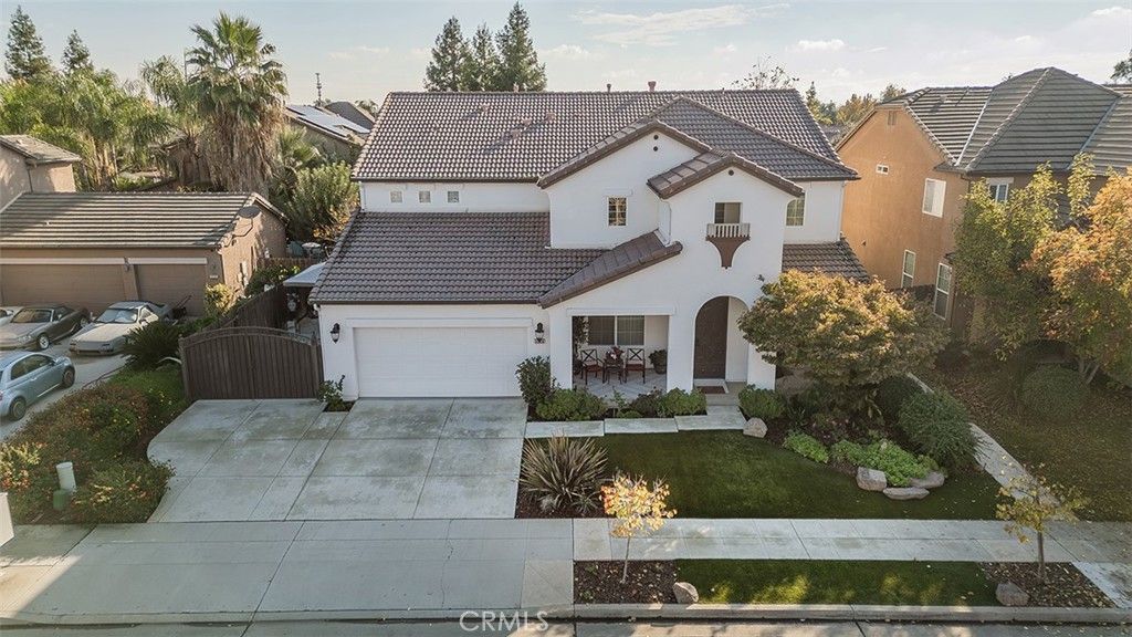 Photo of 3046 Indianapolis Ave, Clovis, CA 93619 (MLS # FR25265065)