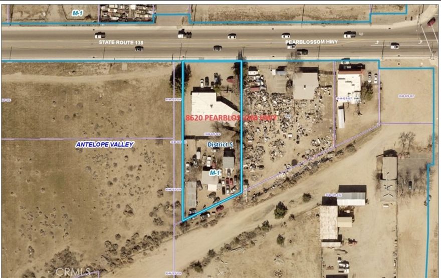 Price alert!! A truly remarkable property...Look no further, this single-family home on an expansive lot on a main highway offers a blank canvas for transformation and growth. You can explore the zoning possibilities.