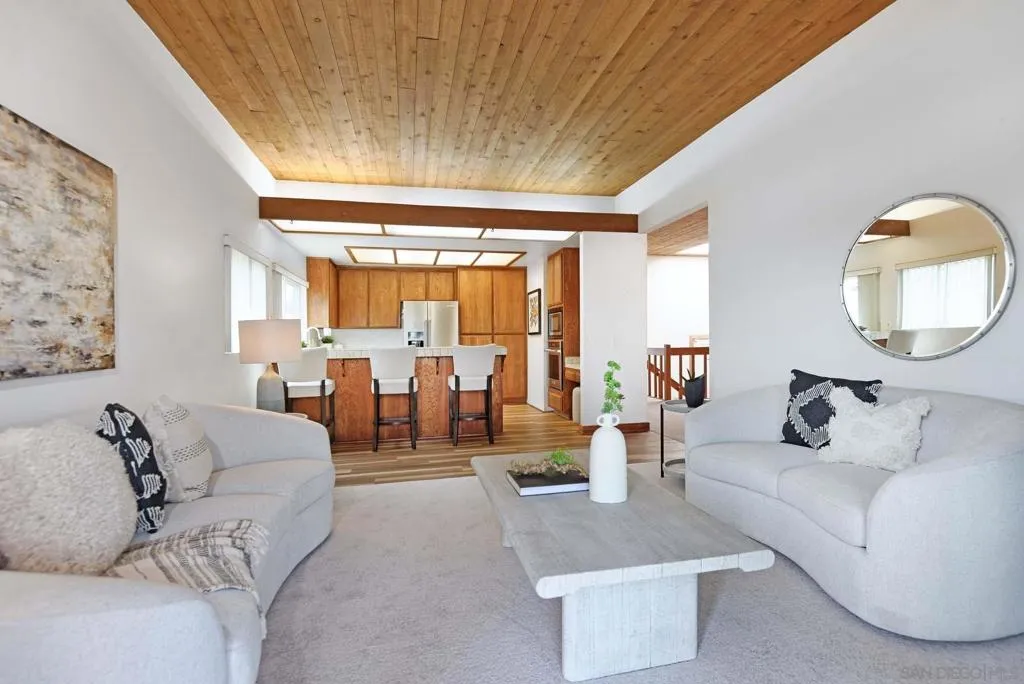 La Jolla, California 92037, United States, 3 Bedrooms Bedrooms, ,3 BathroomsBathrooms,Residential,Active,166729