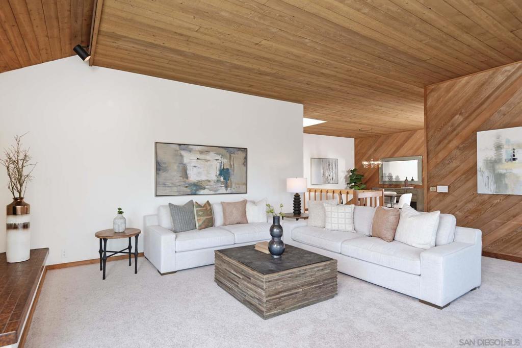 315 Colima Court
