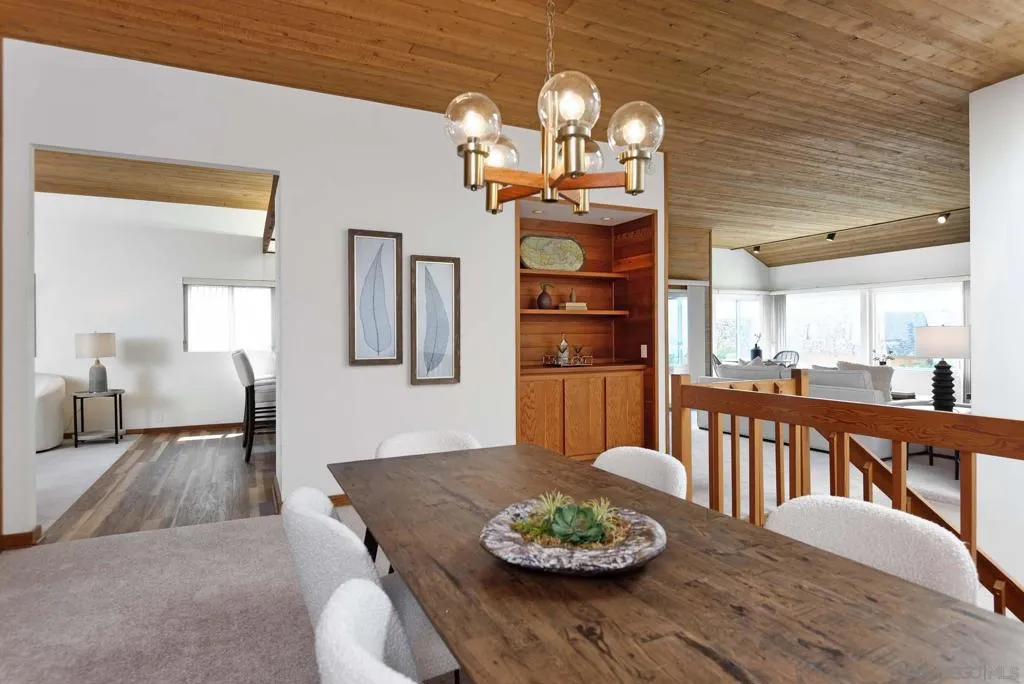 La Jolla, California 92037, United States, 3 Bedrooms Bedrooms, ,3 BathroomsBathrooms,Residential,Active,166729