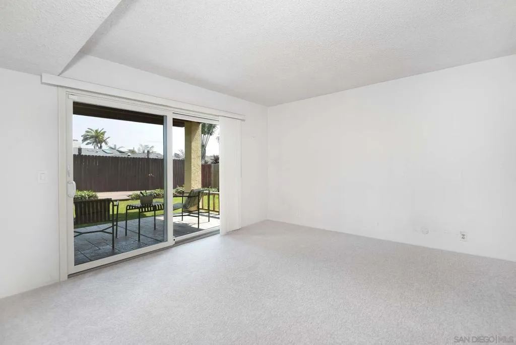 La Jolla, California 92037, United States, 3 Bedrooms Bedrooms, ,3 BathroomsBathrooms,Residential,Active,166729