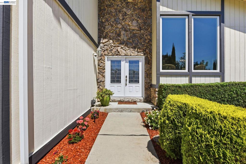 44304 Paiute Ct