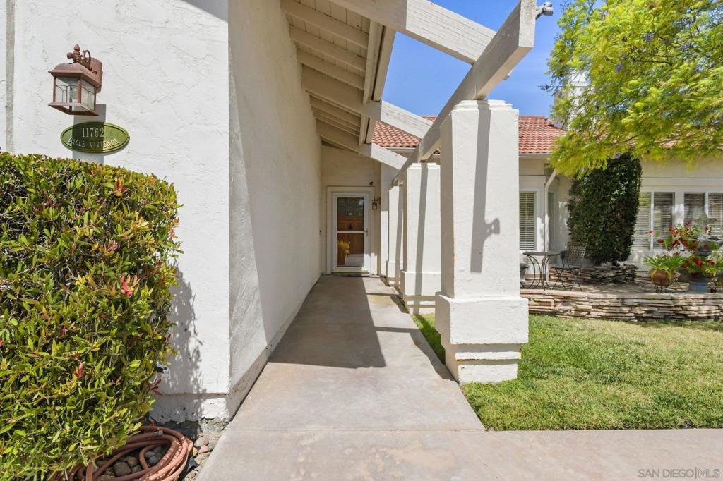 11762 Calle Vivienda