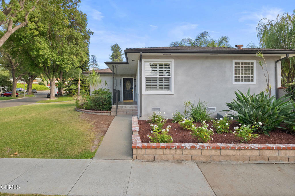 2301 S Electric Avenue