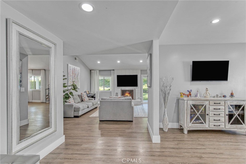 7293 Cirrus Way