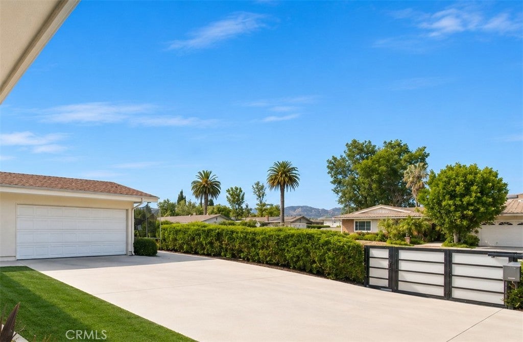 7293 Cirrus Way