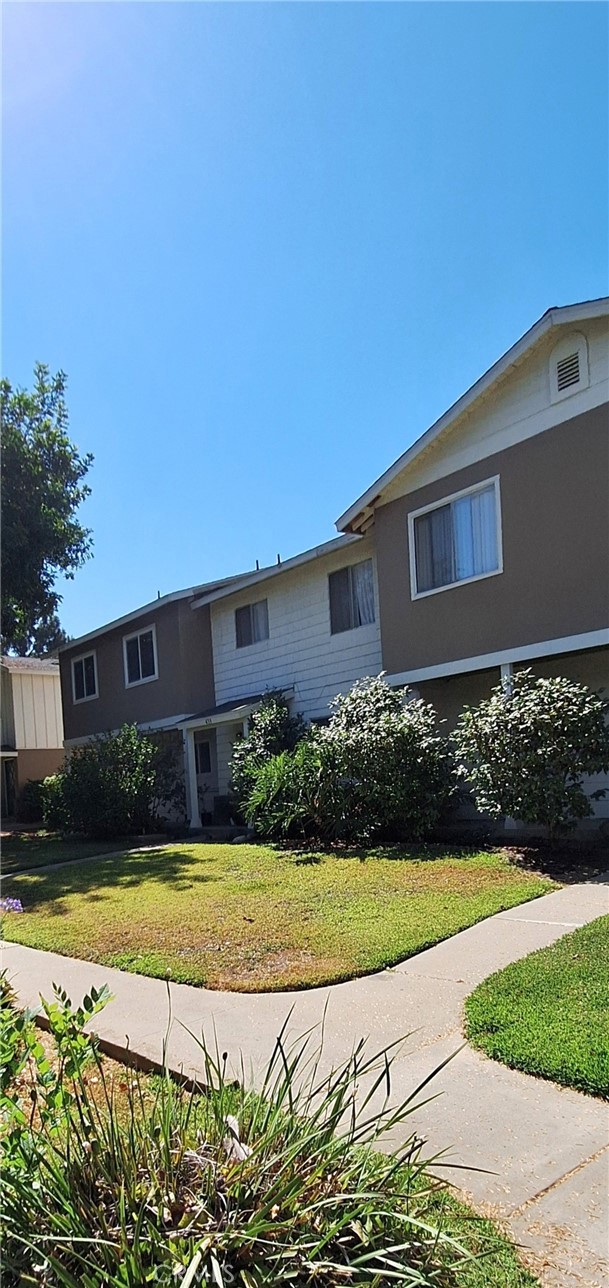 439 N Rockvale Avenue