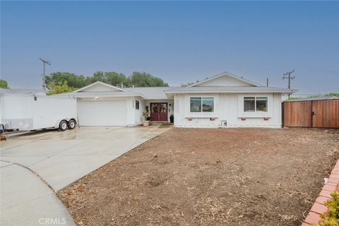 Photo of 2009 Sargent Avenue, Simi Valley, CA 93063 (MLS # SR26087510)