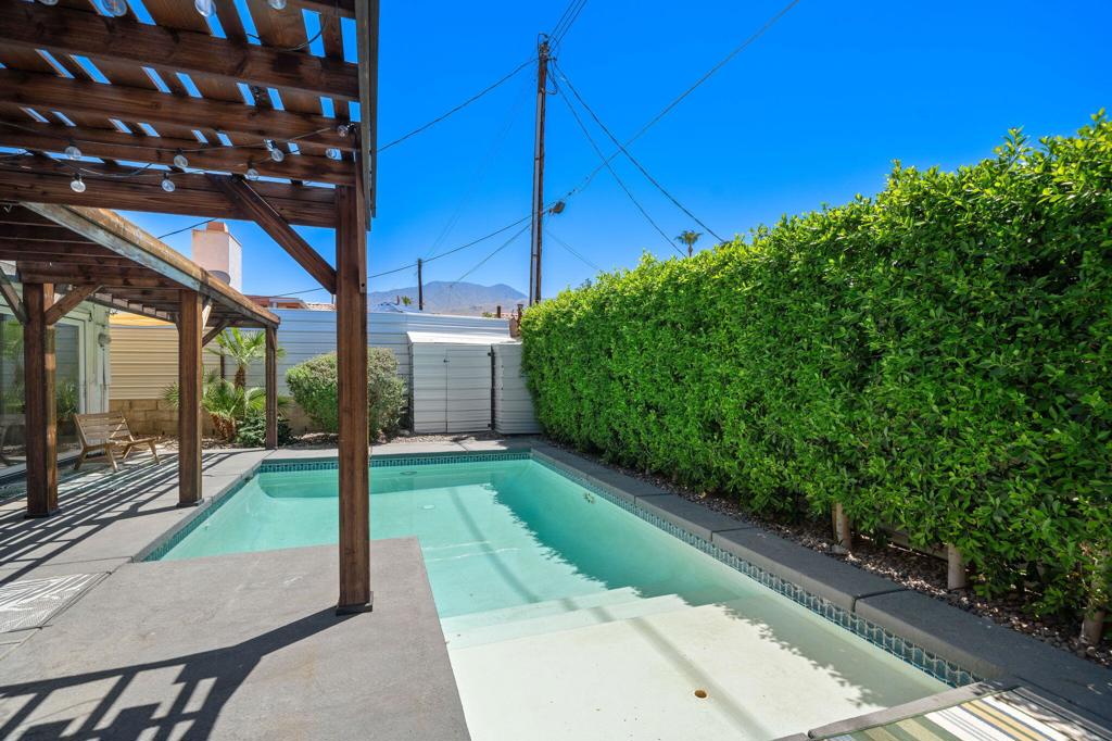 54621 Avenida Juarez
