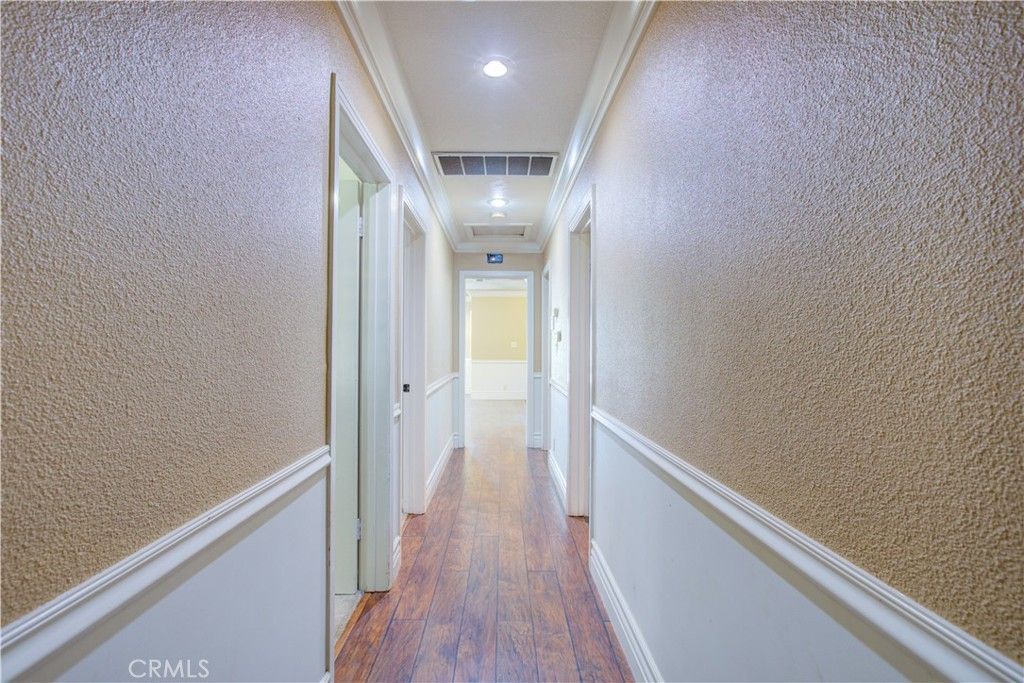 listing image 130727281961956969723