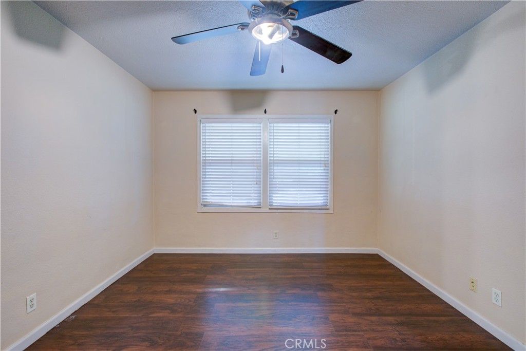 listing image 130729972484772922831