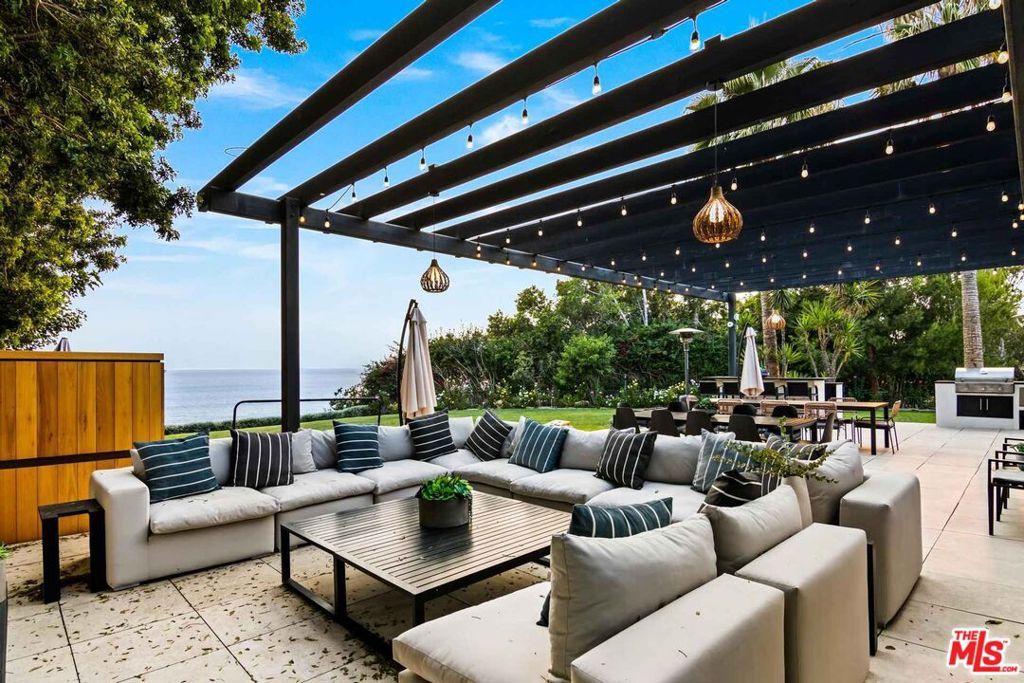 Photo of 27120 Sea Vista Drive #3, Malibu, CA 90265 (MLS # 25571013)