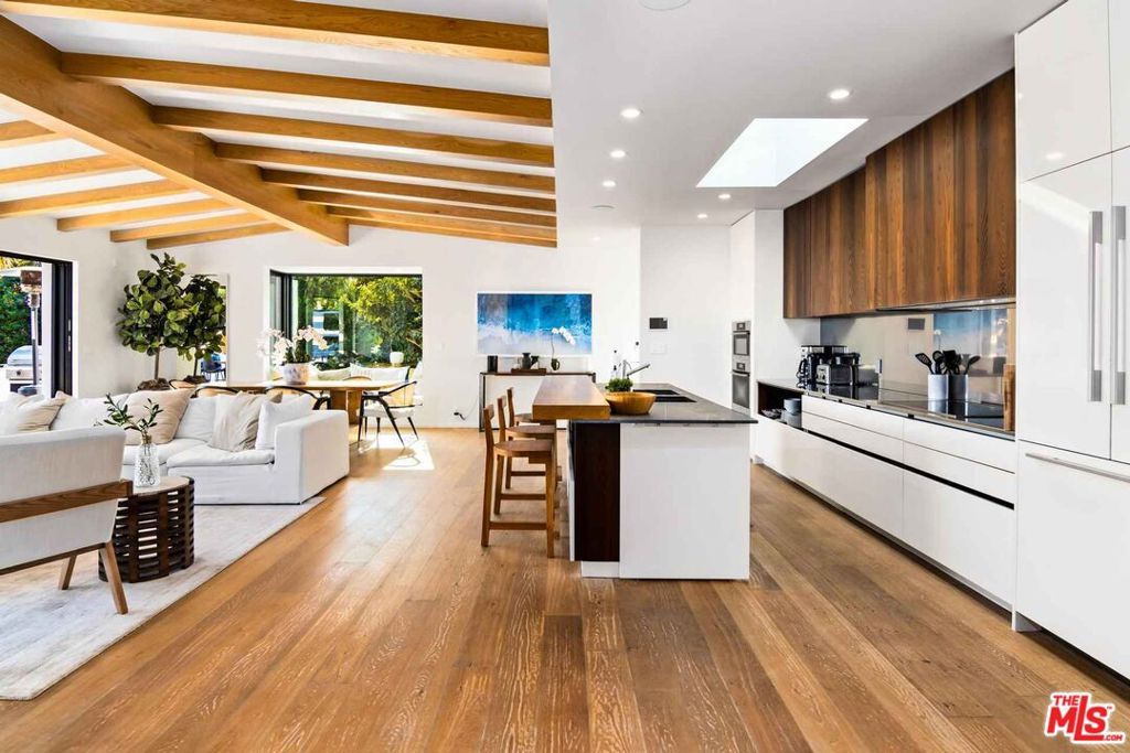 Photo of 27120 Sea Vista Drive #3, Malibu, CA 90265 (MLS # 25571013)