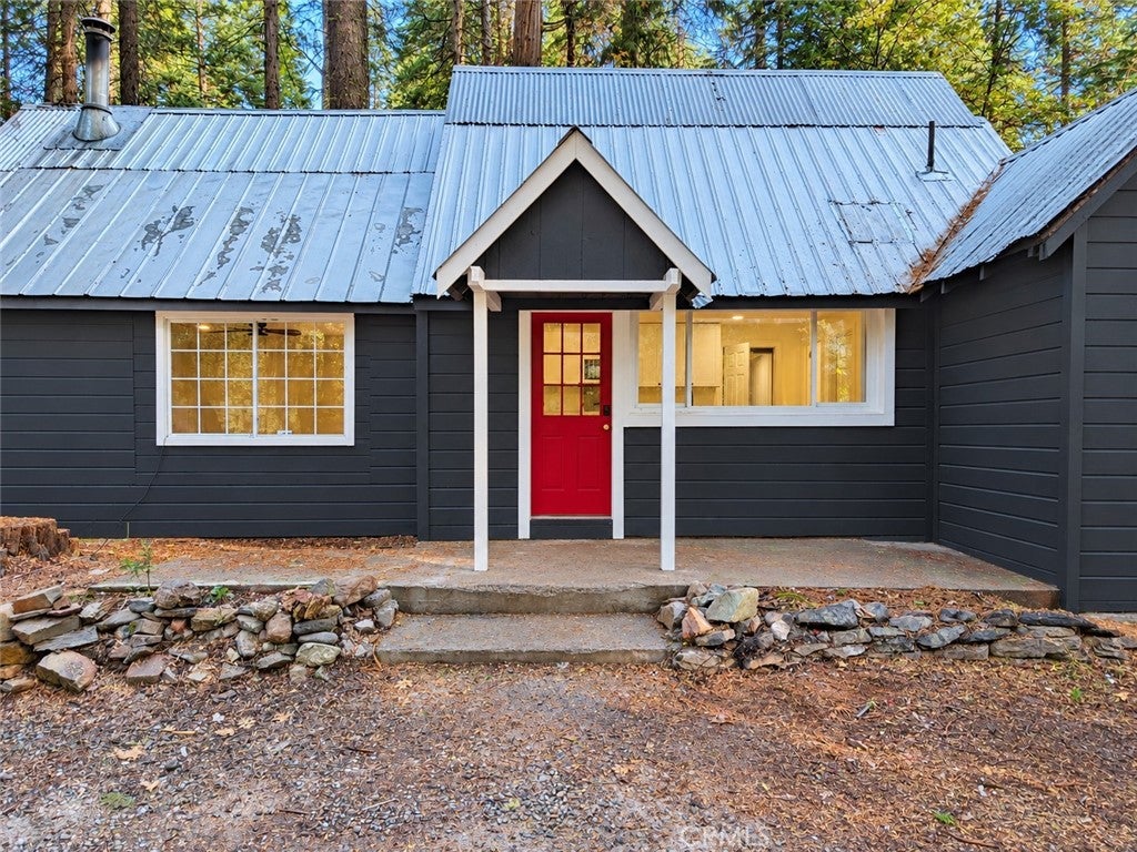 7381 Meadow Creek Drive