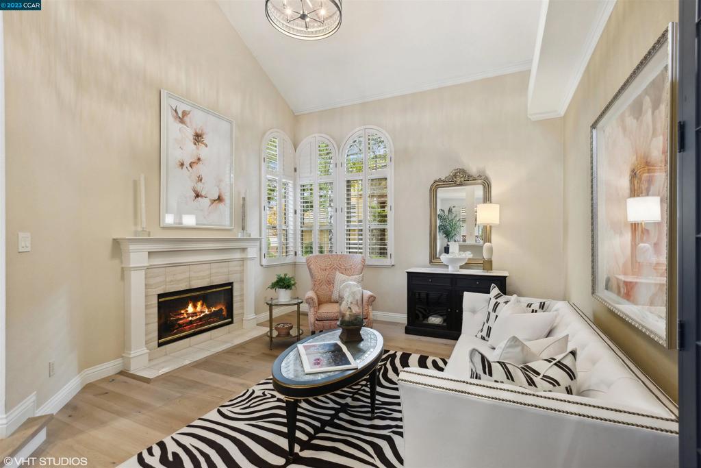 BLACKHAWK C. C. - Residential