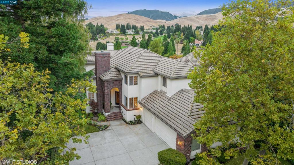 BLACKHAWK C. C. - Residential