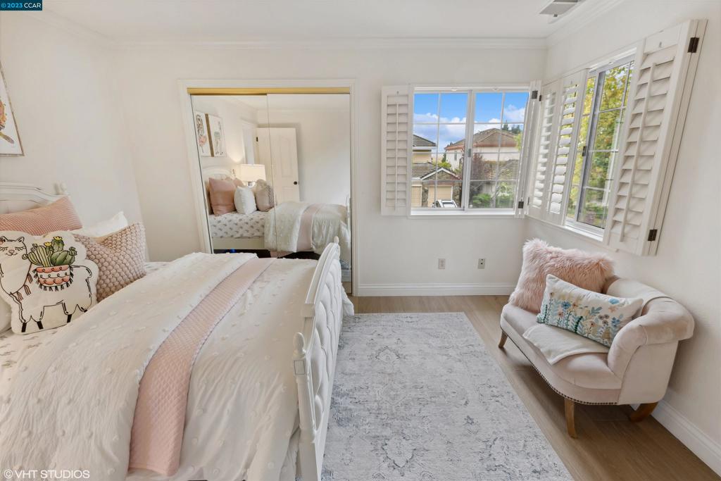 BLACKHAWK C. C. - Residential