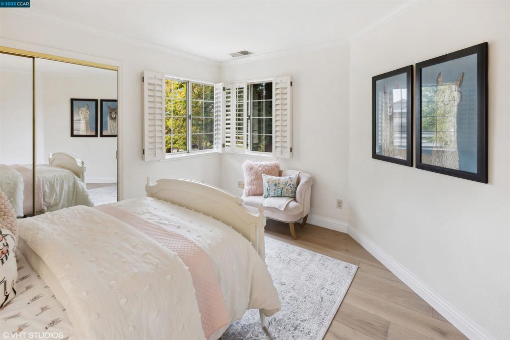 BLACKHAWK C. C. - Residential