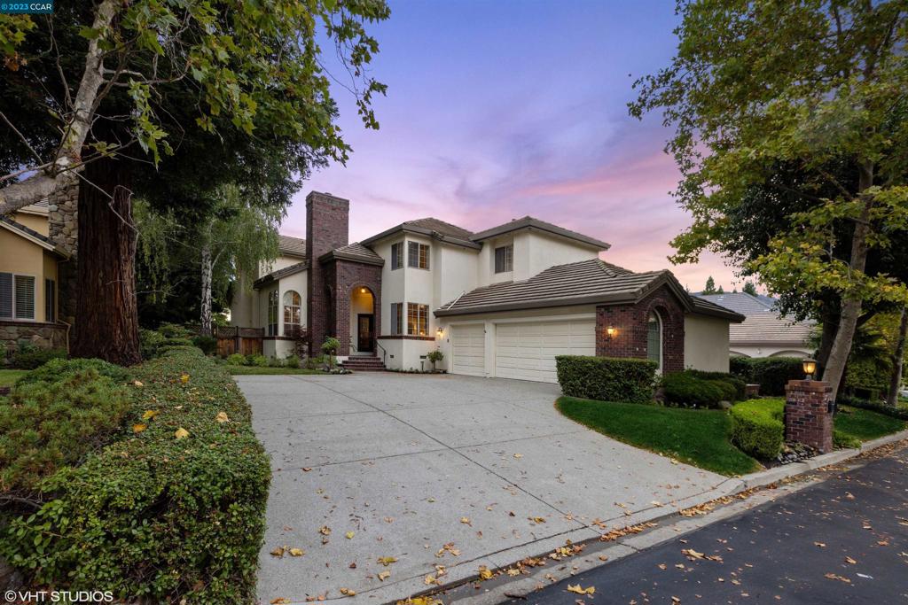 BLACKHAWK C. C. - Residential