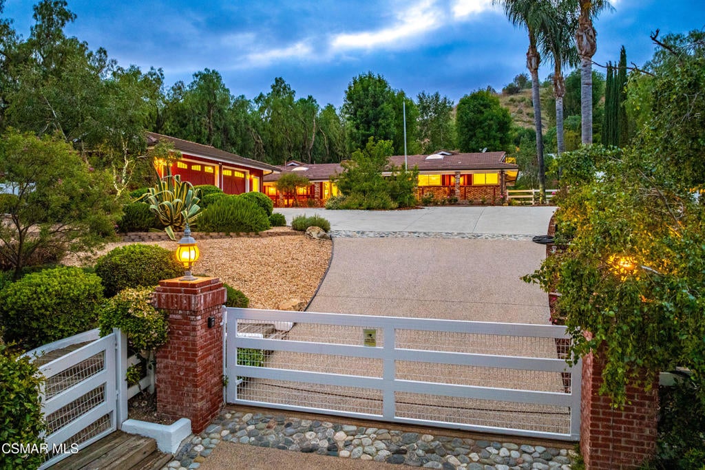 6145 Fairview Place