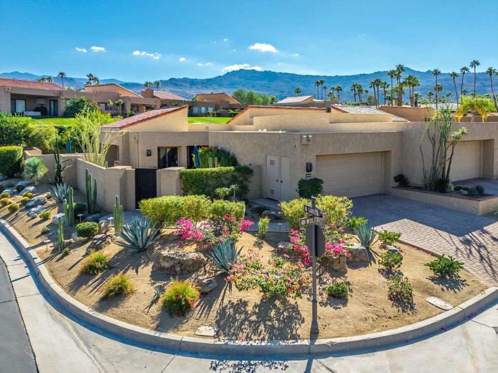 Photo of 48649 Wolfberry Court, Palm Desert, CA 92260 (MLS # 219135864DA)