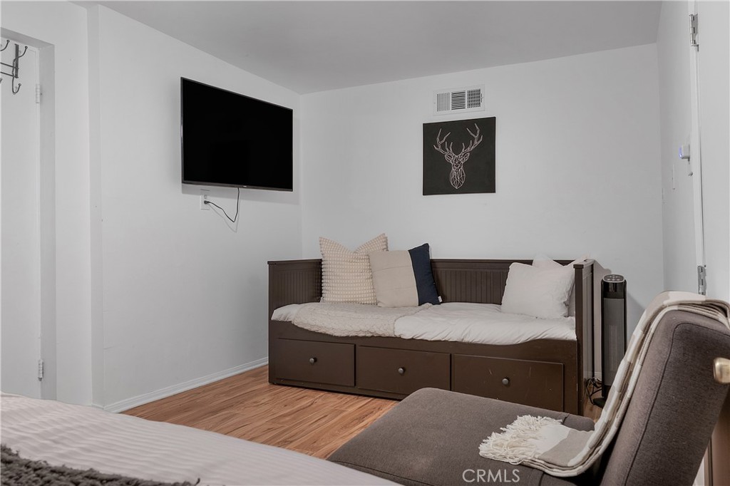 Crestline (CRES) - Residential