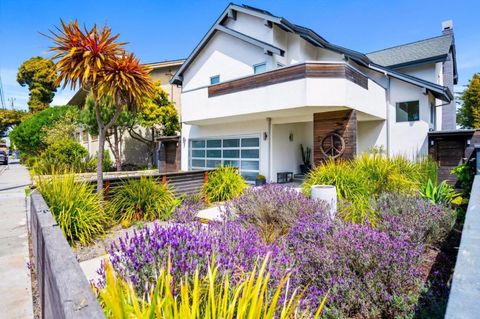 Photo of 112 Eucalyptus Avenue, Santa Cruz, CA 95060 (MLS # ML82025571) Photo of 112 Eucalyptus Avenue, Santa Cruz, CA 95060 (MLS # ML82025571)