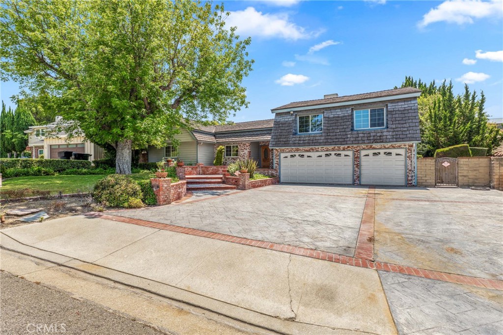 1408 Queen Summit Drive