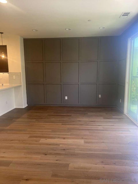 Tiny photo for 5055 Manzano ST ST, Camarillo, CA 93012 (MLS # 260023216SD)