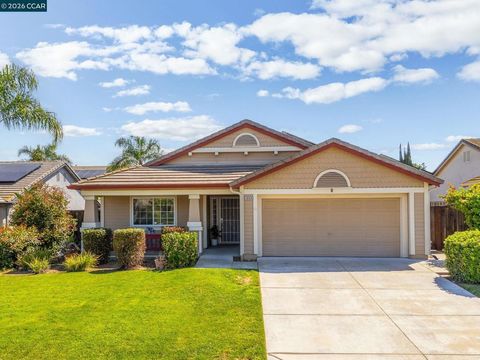 Photo of 4606 Chelsea Dr Dr, Oakley, CA 94561 (MLS # 41131273)