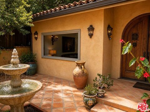 Photo of 2695 La Cuesta Drive, Los Angeles, CA 90046 (MLS # 26839267)