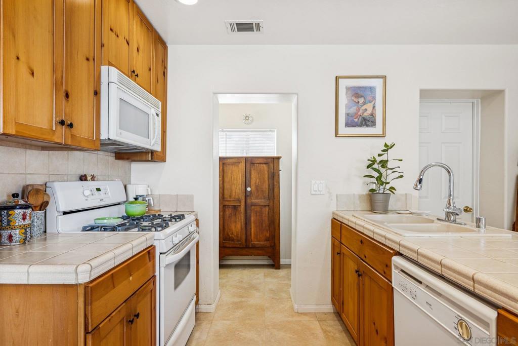 Lakeside - Residential