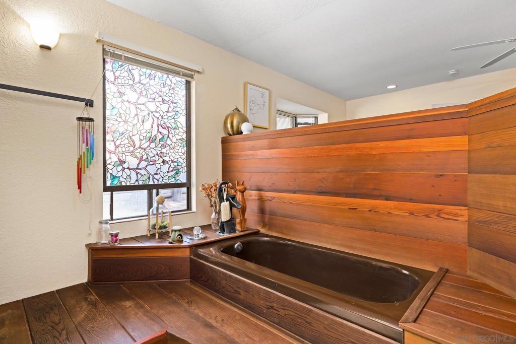 Lakeside - Residential