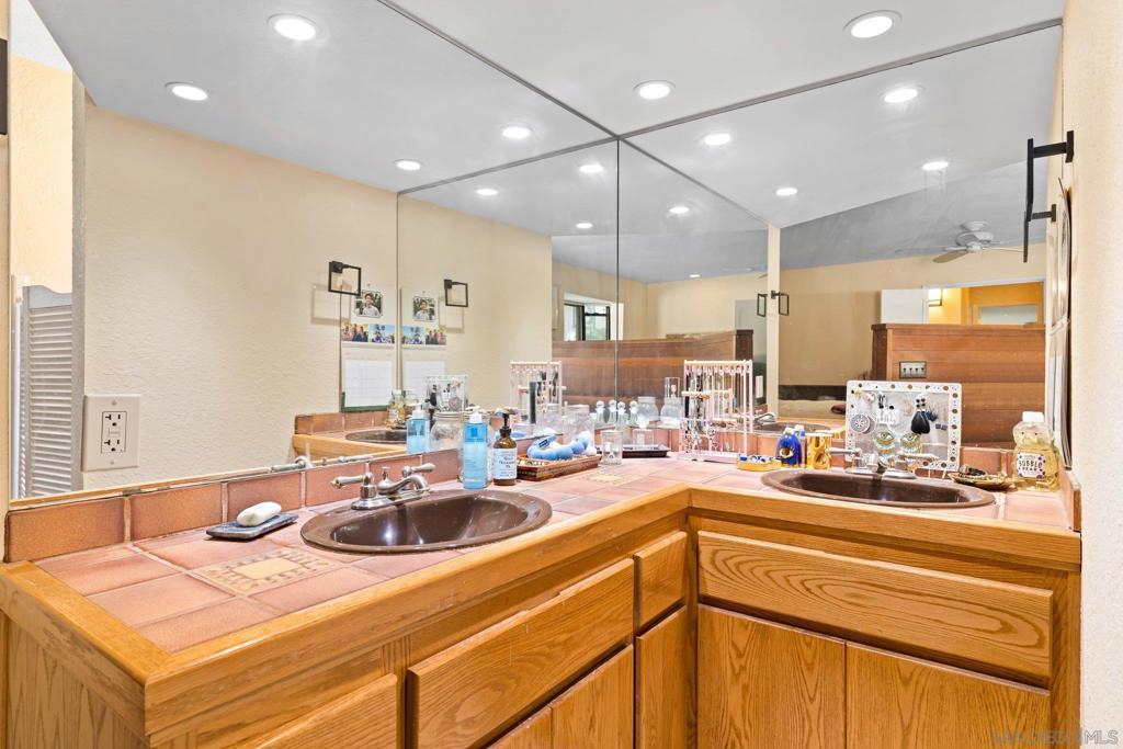 Lakeside - Residential