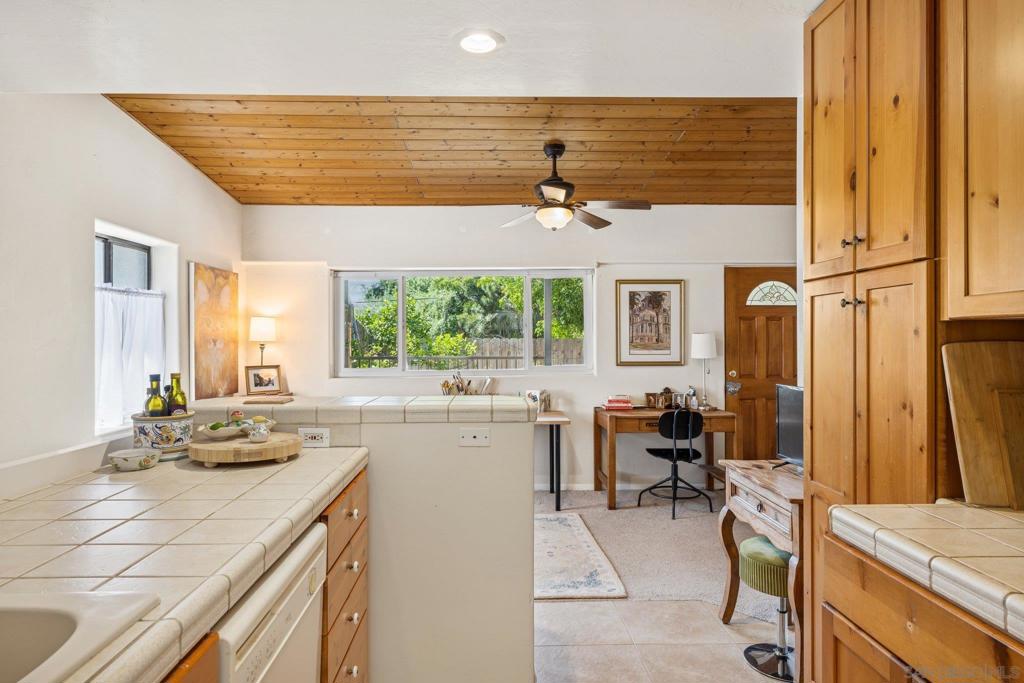 Lakeside - Residential