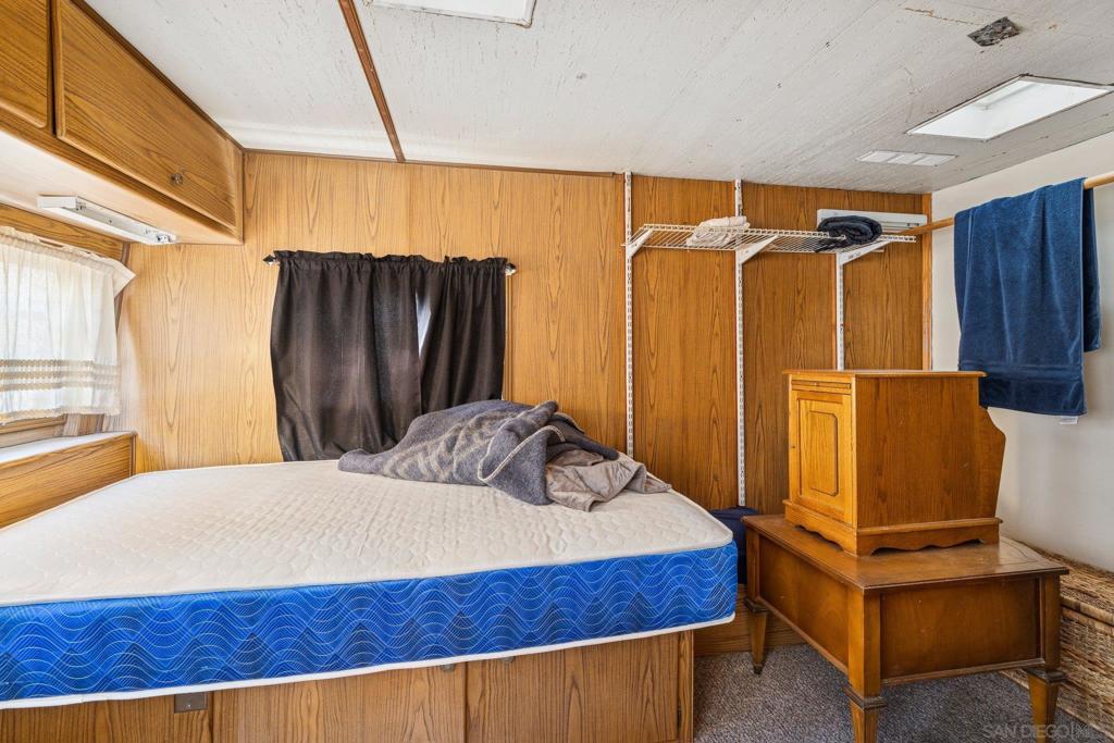 Lakeside - Residential