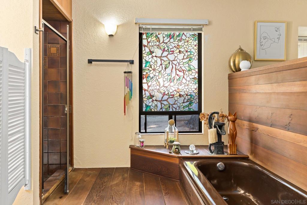 Lakeside - Residential