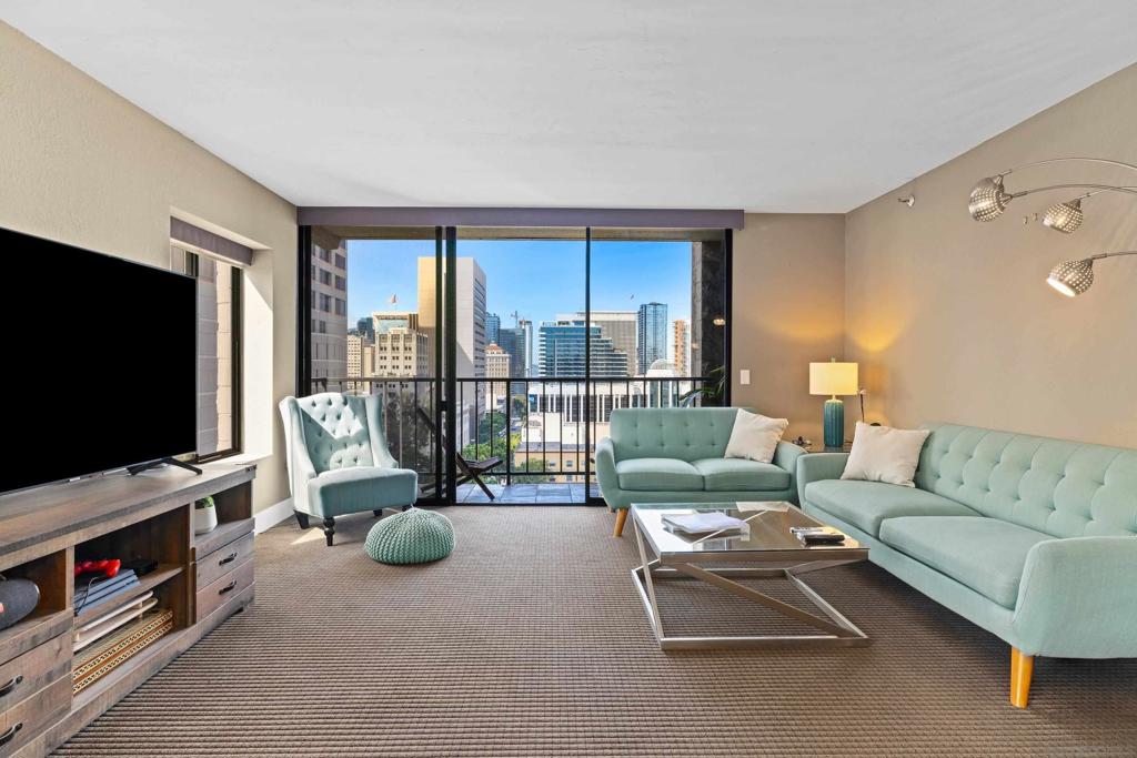1333 8th Ave 705