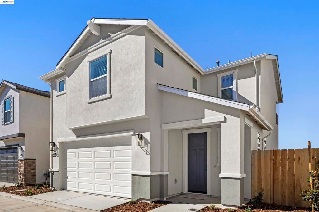 848 Pecan Tree Ln