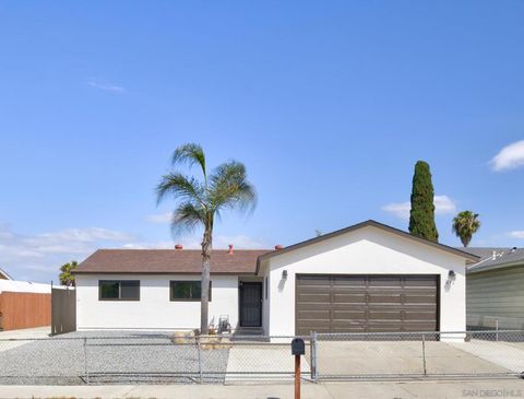 Photo of 672 Arthur Ave AVE, Oceanside, CA 92057 (MLS # 260010738SD)