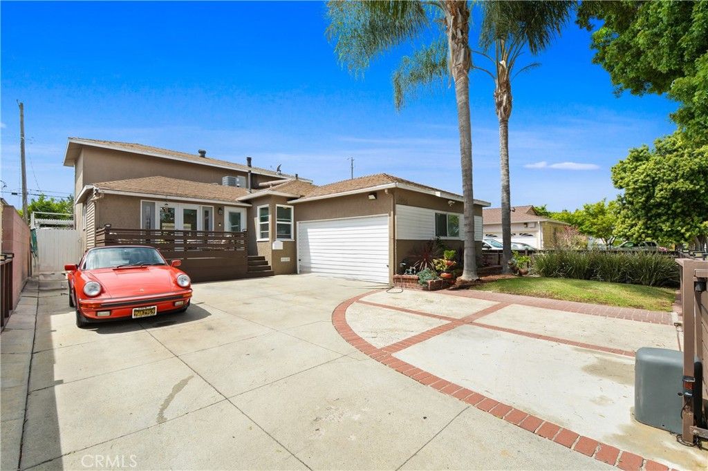 Photo of 5215 Emporia Avenue, Culver City, CA 90230 (MLS # PW26071757)