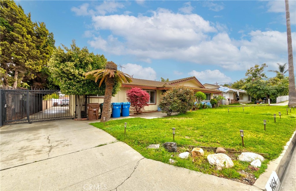 1454 Ameluxen Avenue