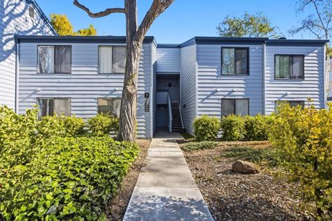 Photo of 905 W Middlefield Road #975, Mountain View, CA 94043 (MLS # ML82039305)