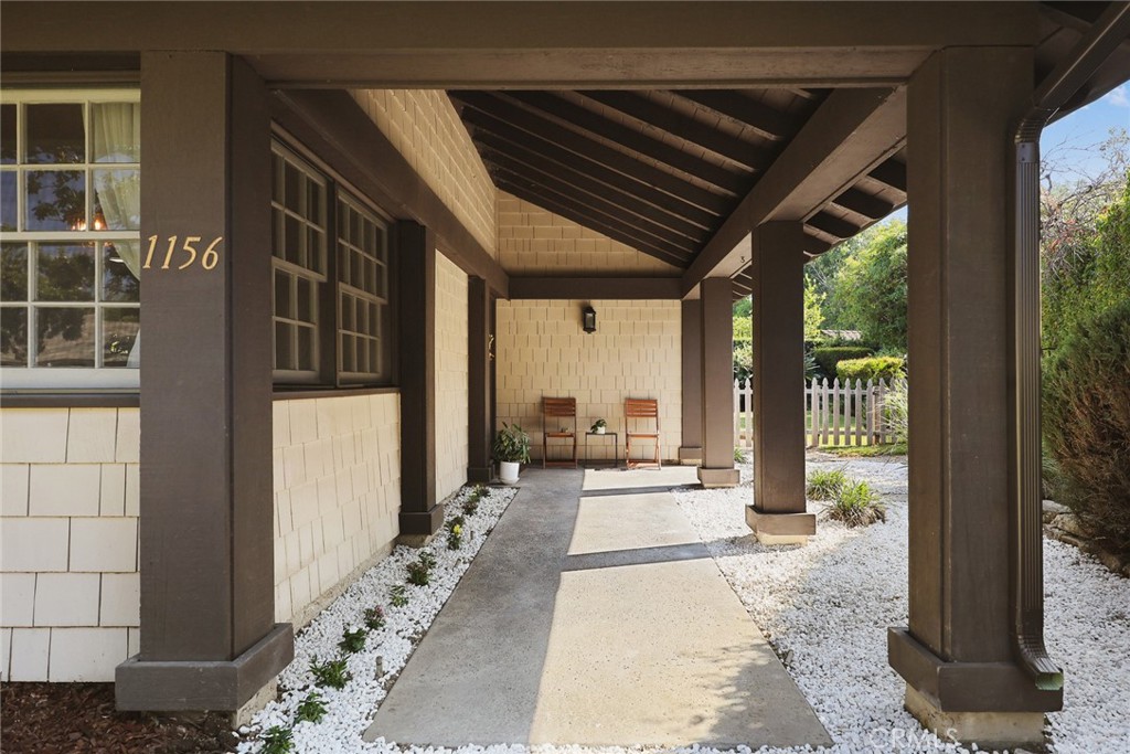 1156 Altura Terrace