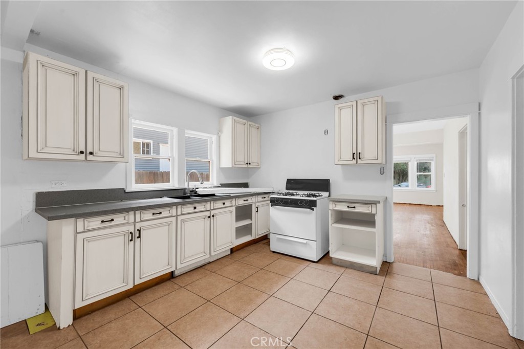 2325 6th Street